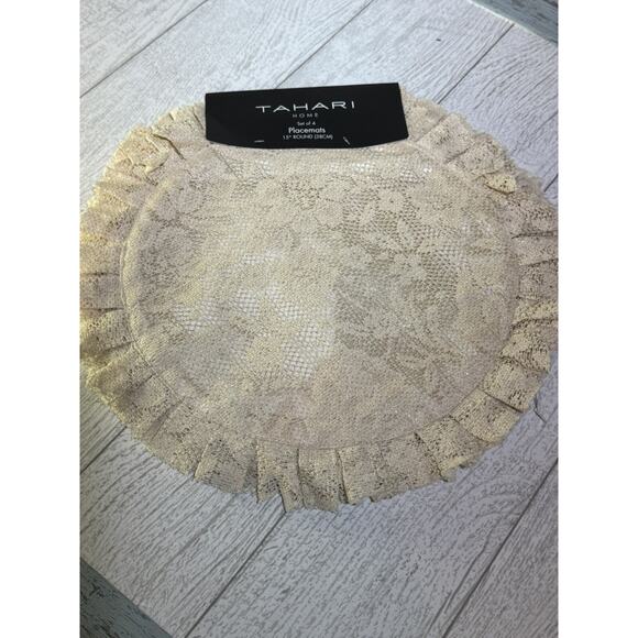 4 PC Tahari Placemat Set Round 15" LACE - 4 Placemats Luxury Elegant Home Decor - Picture 1 of 7